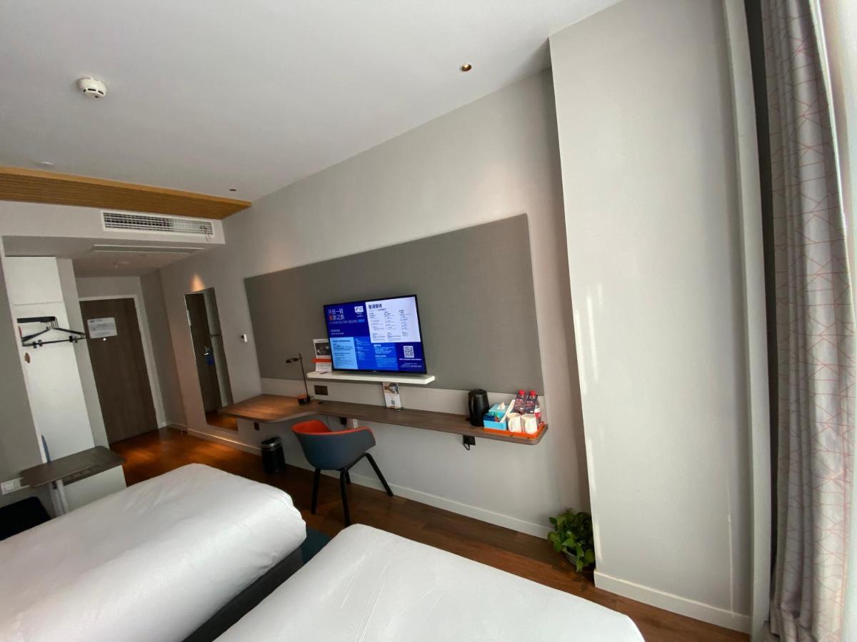 Holiday Inn Express Shanghai Tangzhen By Ihg - 20 Mins To Disney Land Екстериор снимка