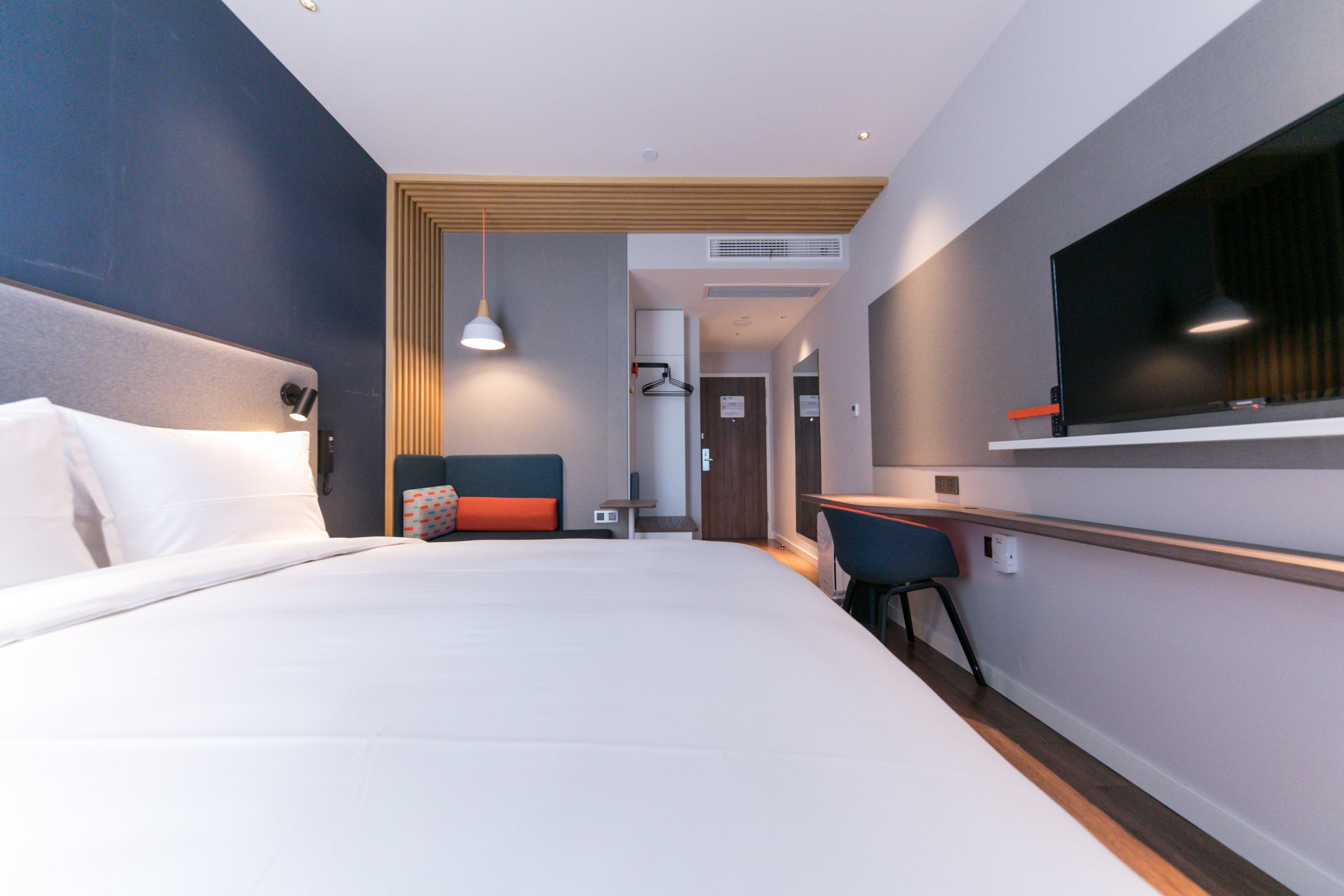 Holiday Inn Express Shanghai Tangzhen By Ihg - 20 Mins To Disney Land Екстериор снимка