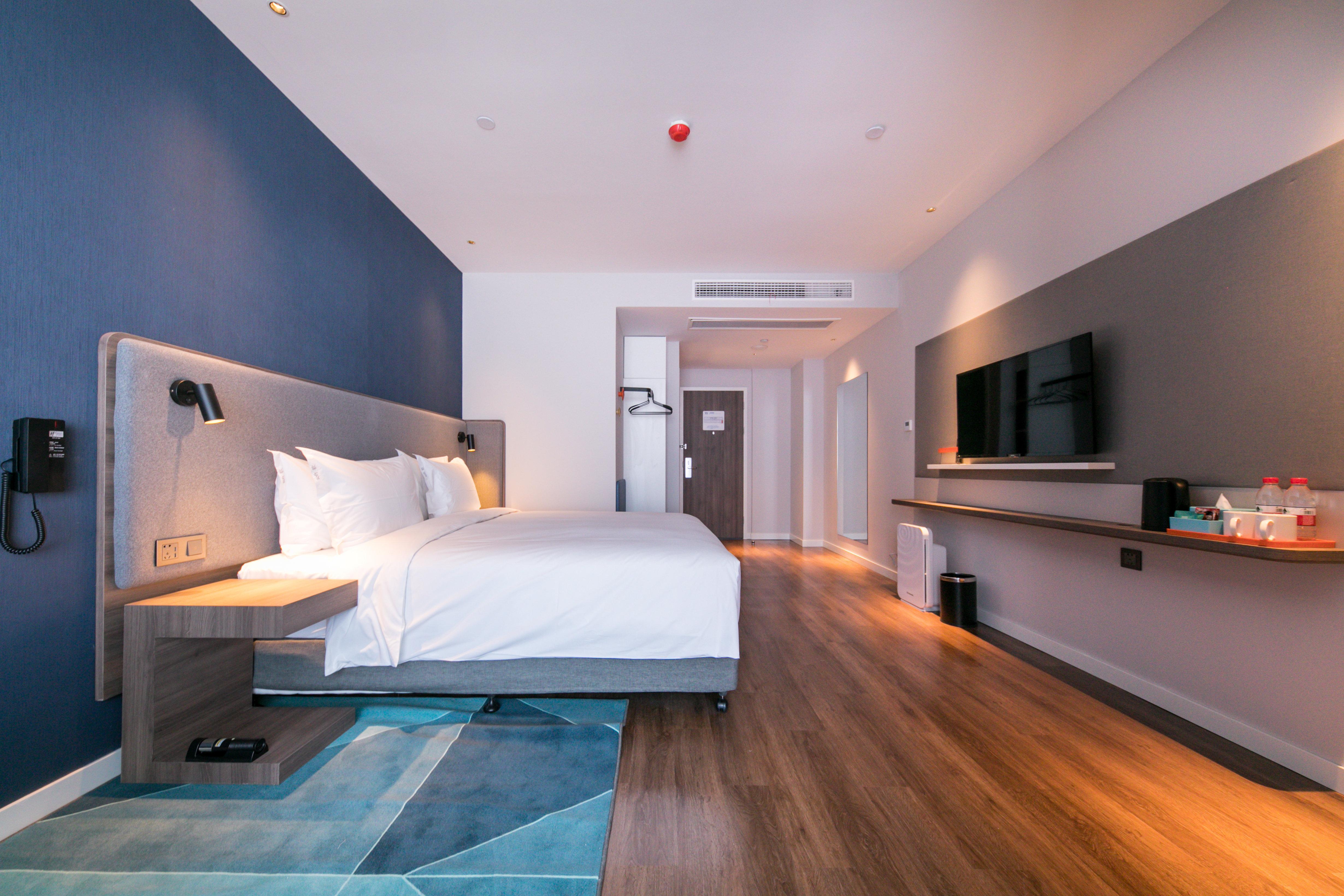 Holiday Inn Express Shanghai Tangzhen By Ihg - 20 Mins To Disney Land Екстериор снимка