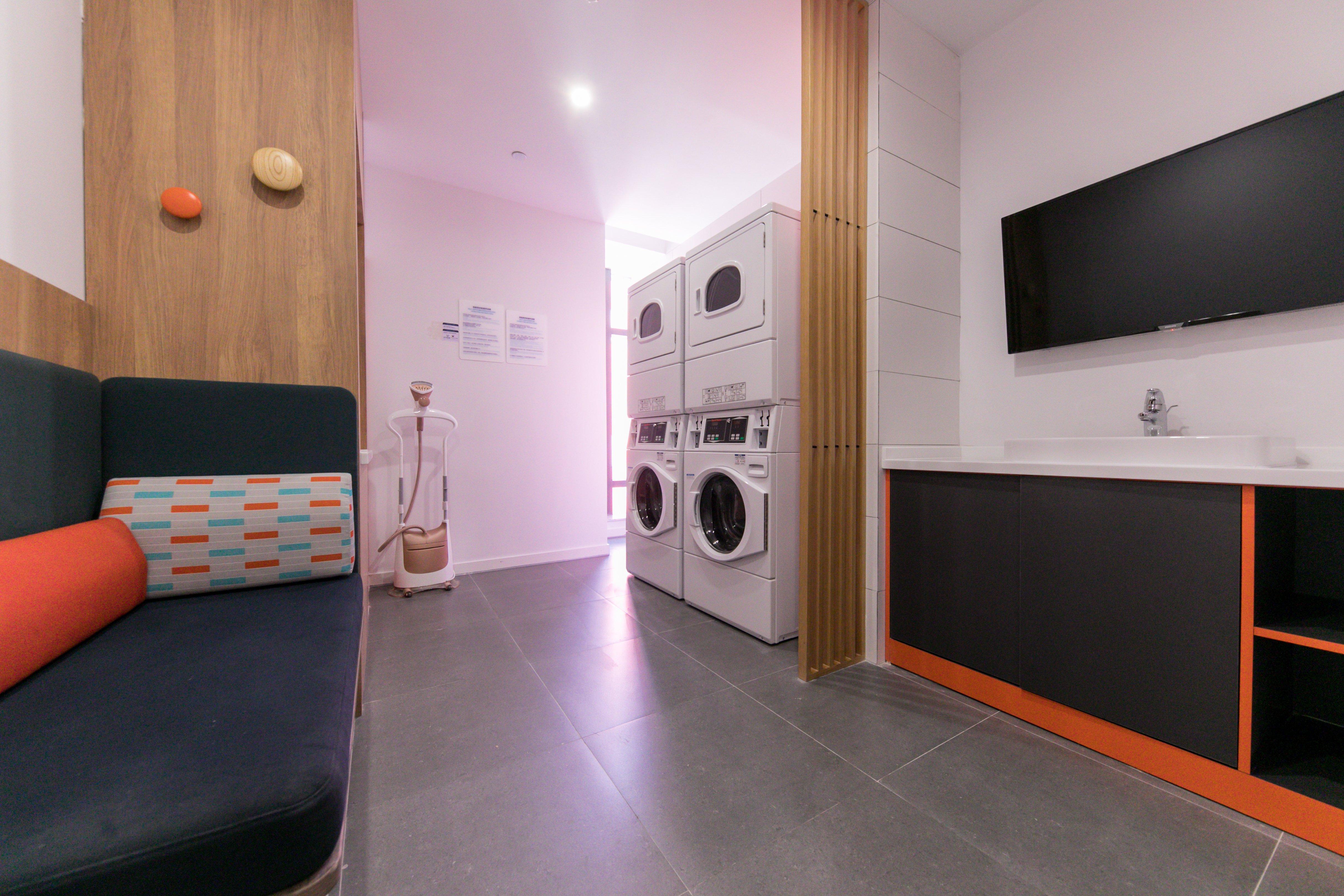 Holiday Inn Express Shanghai Tangzhen By Ihg - 20 Mins To Disney Land Екстериор снимка