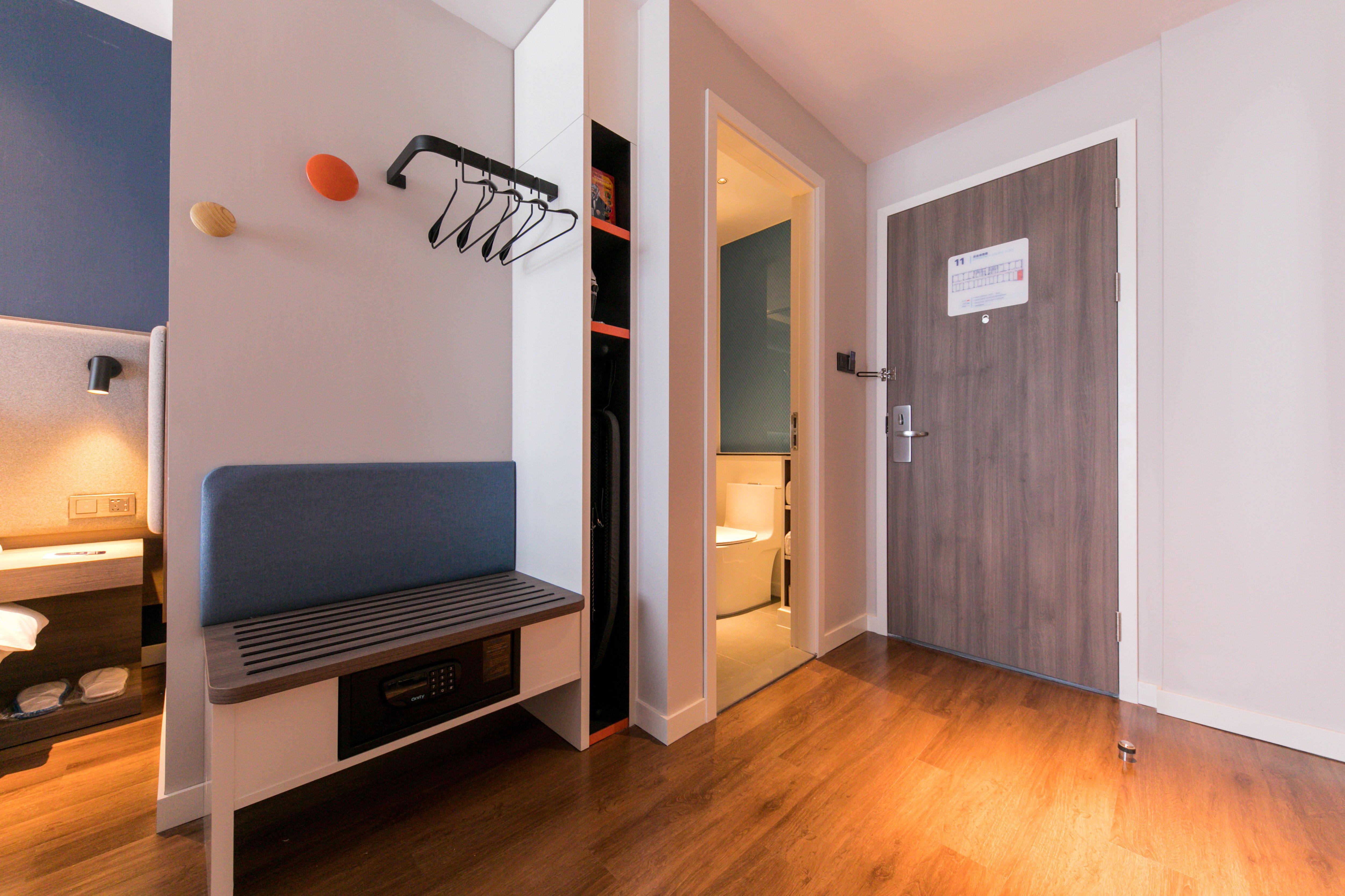 Holiday Inn Express Shanghai Tangzhen By Ihg - 20 Mins To Disney Land Екстериор снимка