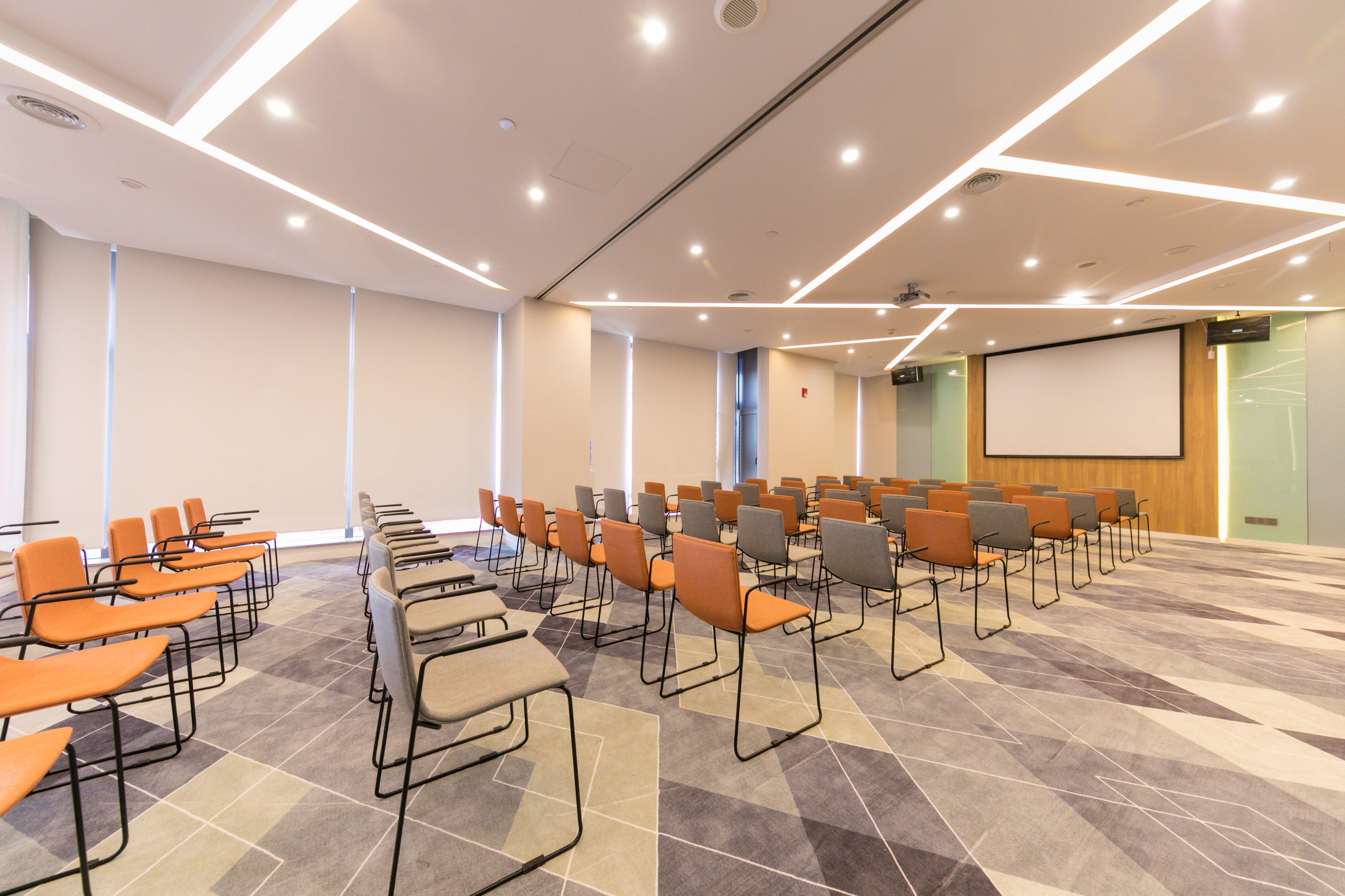 Holiday Inn Express Shanghai Tangzhen By Ihg - 20 Mins To Disney Land Екстериор снимка