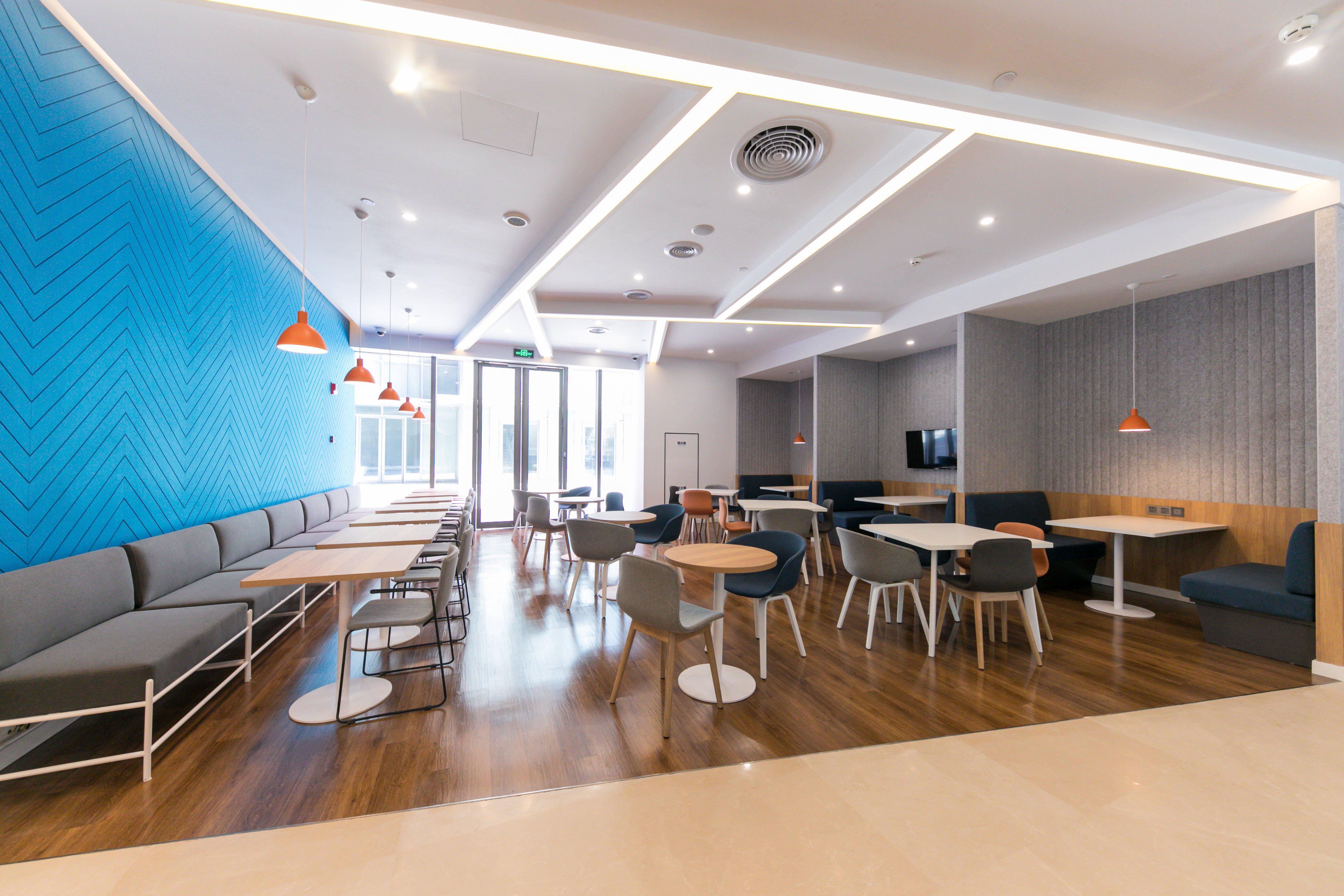 Holiday Inn Express Shanghai Tangzhen By Ihg - 20 Mins To Disney Land Екстериор снимка