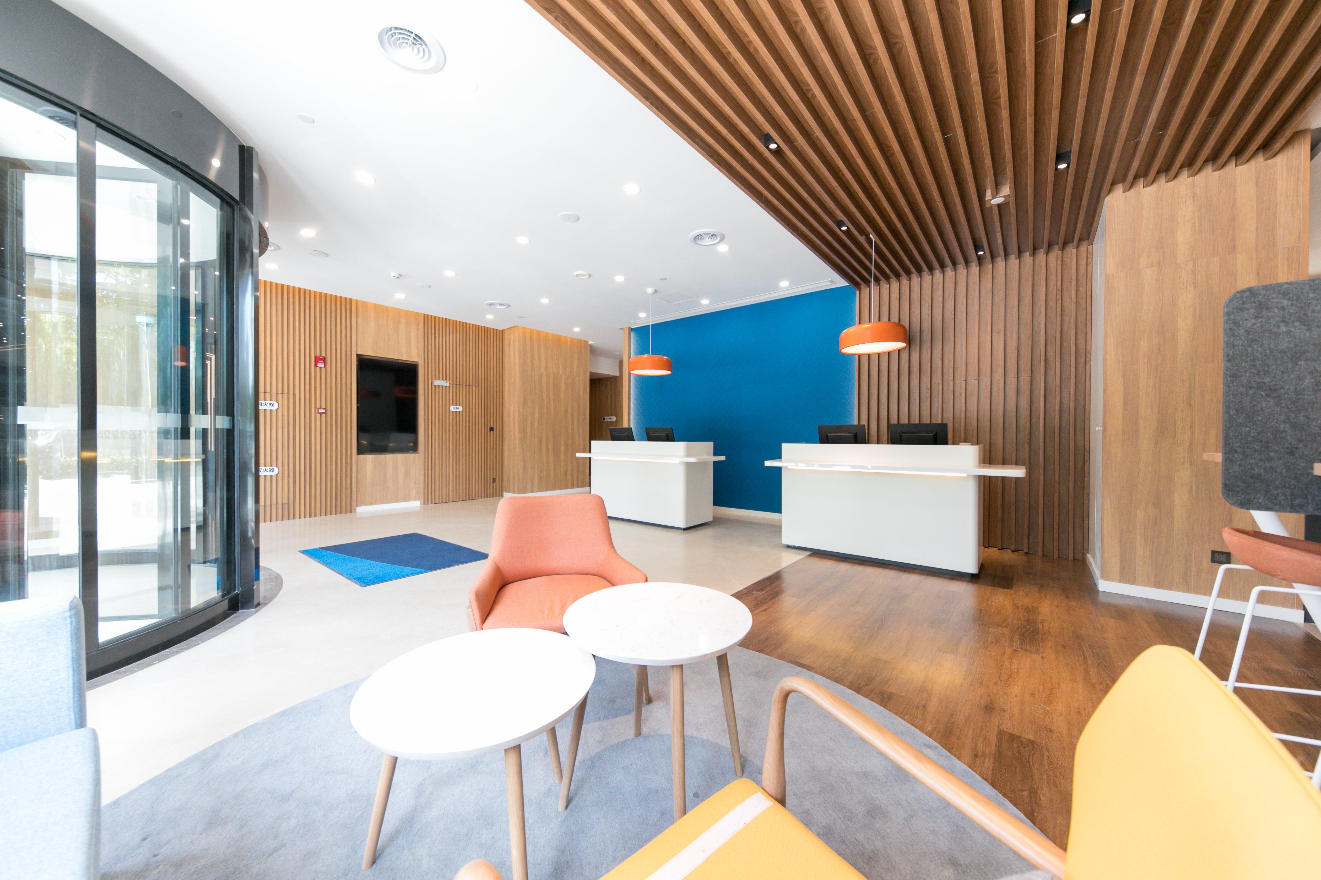 Holiday Inn Express Shanghai Tangzhen By Ihg - 20 Mins To Disney Land Екстериор снимка